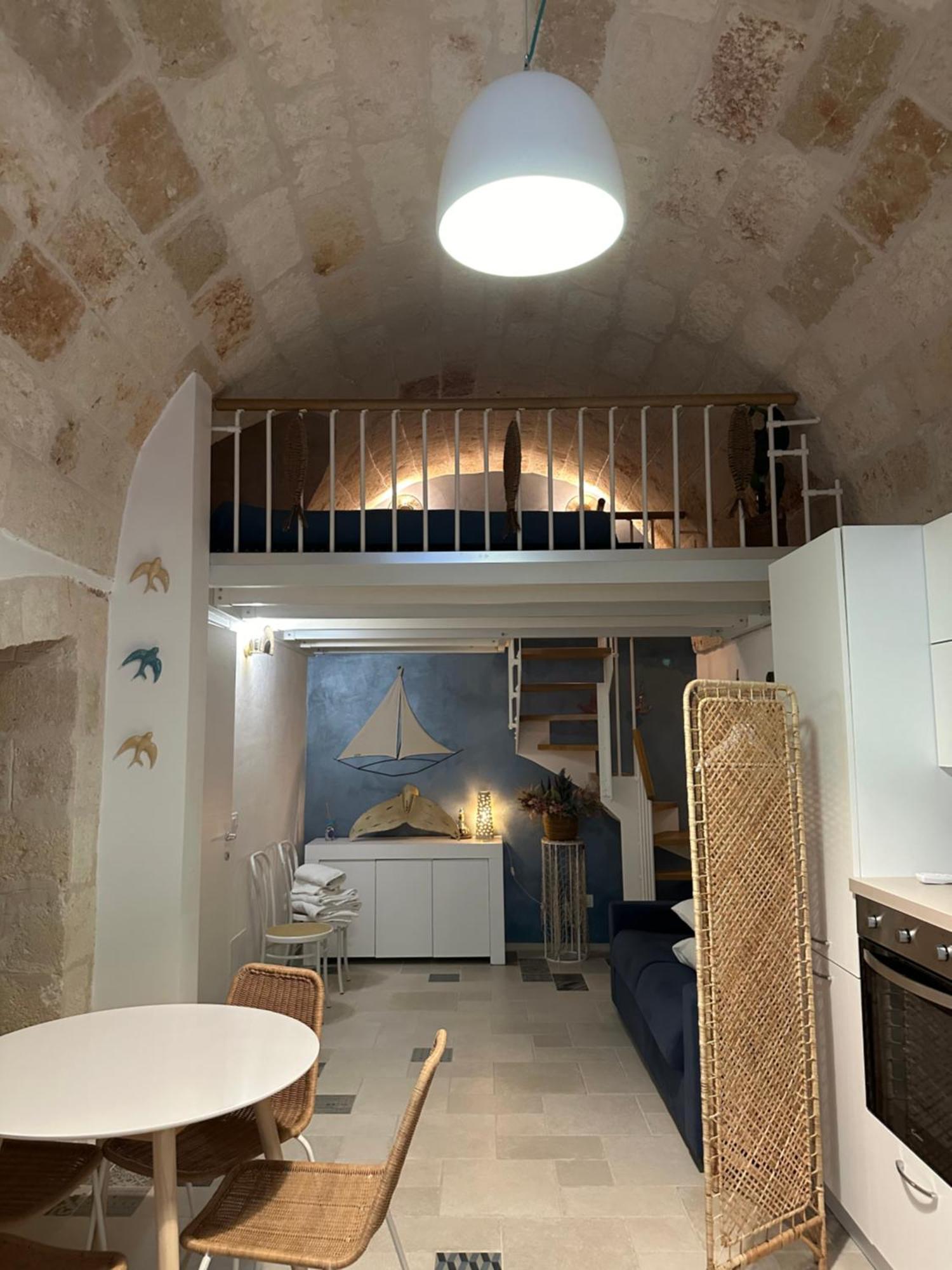 Polignano Holiday Home โปลีญาโนอามาเร ภายนอก รูปภาพ